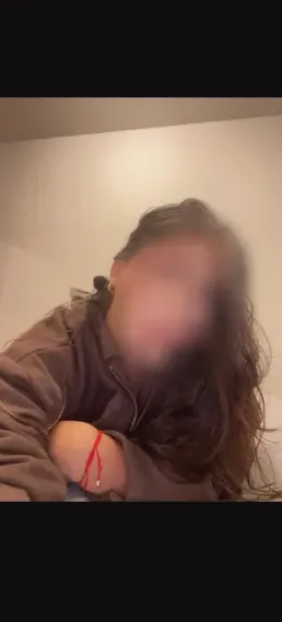 Ellen, 24