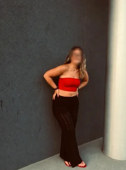 Emilie, 18