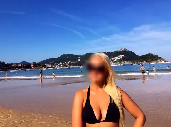 Ivana, 35