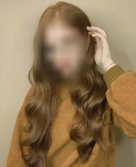 Marie, 24