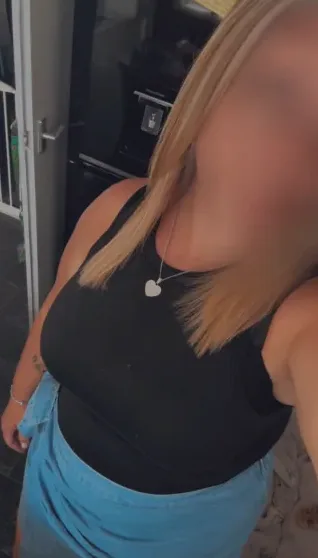 Rikke, 28
