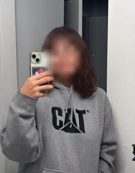 Vilma, 24